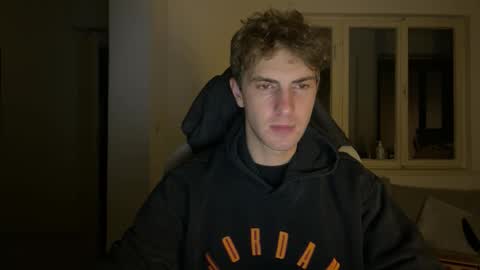 Melodicass online show from November 2025 08:00:01 PM