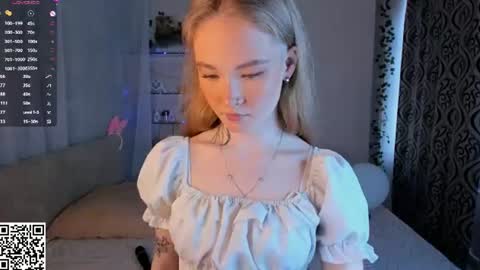 Snapshot of melodievejar chatting on June 2026 04:15:02 AM melodievejar online show from June 2026 04:15:02 AM