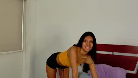 Snapshot of melody24_ chatting on December 2024 02:15:01 PM melody24_ online show from December 2024 02:15:01 PM