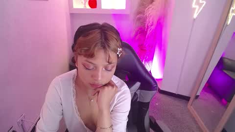 melody701583as online show from February 2026 02:57:02 PM