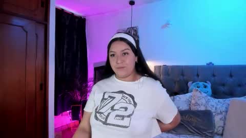  Leslie  online show from February 2026 12:11:01 PM