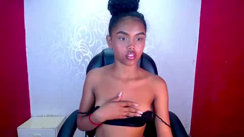 Snapshot of melody_stan chatting on December 2024 05:11:02 PM I AM MELODY online show from December 2024 05:11:02 PM