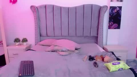 Snapshot of melody_toy chatting on November 2025 10:21:02 PM melody online show from November 2025 10:21:02 PM