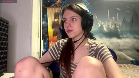 Hi Im Aria 18 years old online show from February 2026 04:37:02 PM