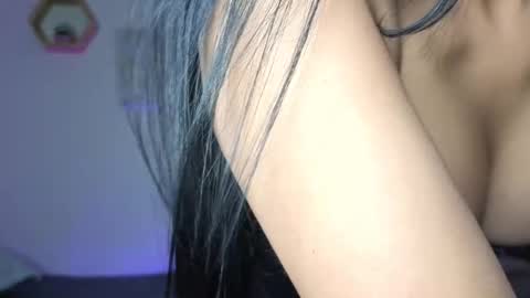 Menca of your love online show from October 2025 02:36:02 AM