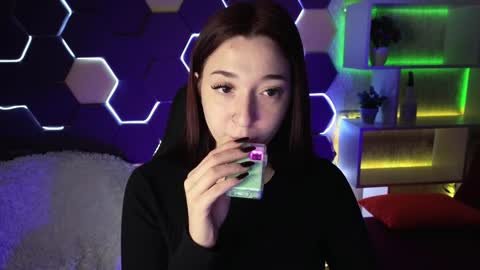 Mencialo online show from December 2024 01:50:01 AM