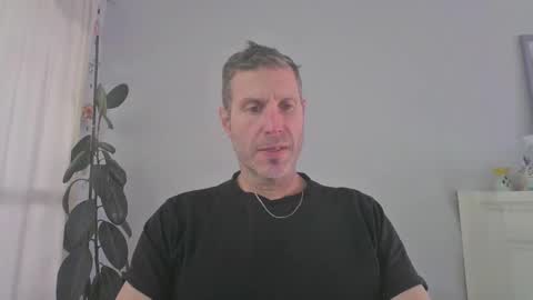 menotista online show from April 2026 06:58:01 PM