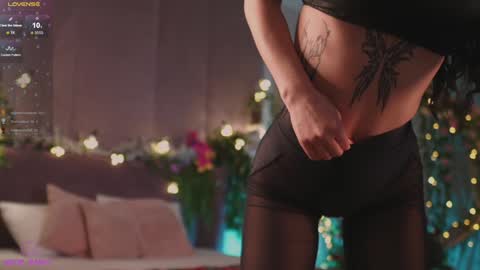 Heeyyooo Im Nans Subscribe to me I will be glad online show from January 2025 11:22:02 AM