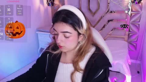    online show from October 2025 08:20:01 PM