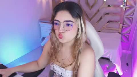    online show from October 2025 07:45:02 PM