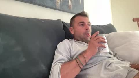 Mercedes190d online show from March 2026 12:08:01 PM