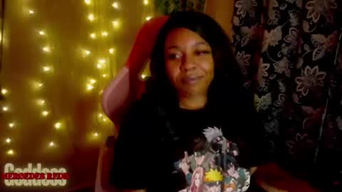 Snapshot of mercedesredd chatting on July 2026 04:16:01 PM Mercedes Redd online show from July 2026 04:16:01 PM