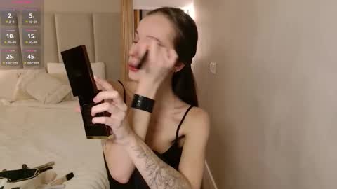 Snapshot of mercedessss_ chatting on February 2026 07:01:02 PM Mercedesss online show from February 2026 07:01:02 PM