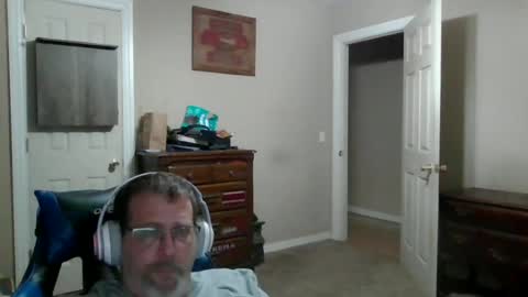 Snapshot of mercer1977 chatting on June 2026 04:07:02 PM mercer1977 online show from June 2026 04:07:02 PM