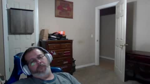 Snapshot of mercer1977 chatting on July 2026 12:19:02 PM mercer1977 online show from July 2026 12:19:02 PM