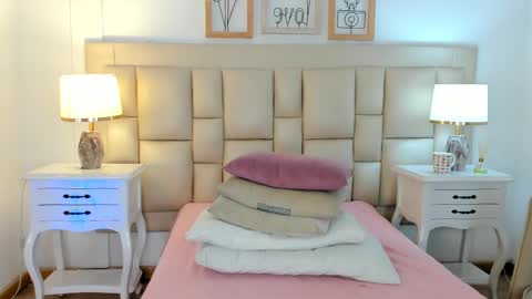   online show from February 2025 02:56:01 AM