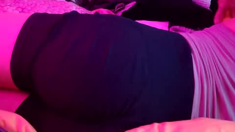 Snapshot of merelyalover chatting on February 2025 11:17:02 AM gurlnips online show from February 2025 11:17:02 AM