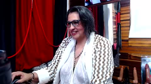 Snapshot of merlyna_goldens chatting on December 2024 09:29:02 AM My next birthday is December 11th. online show from December 2024 09:29:02 AM