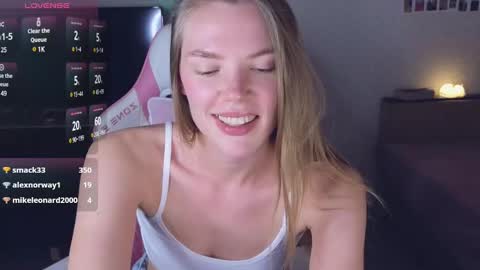 Snapshot of merry_dancers_ chatting on December 2024 05:37:02 PM Susan online show from December 2024 05:37:02 PM