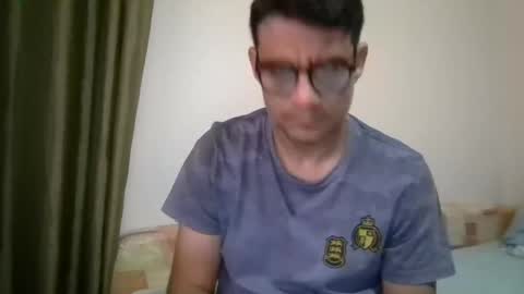 Snapshot of mersao chatting on October 2025 02:24:01 AM Nerd Latino online show from October 2025 02:24:01 AM