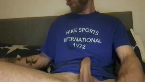 messageme11 online show from October 2025 09:03:02 PM