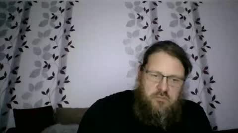 Snapshot of metallbuddy chatting on May 2026 06:24:01 PM ask me online show from May 2026 06:24:01 PM
