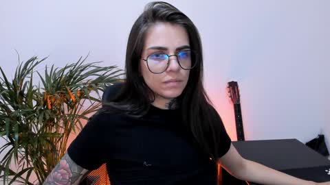 Meurif online show from January 2025 01:37:02 AM