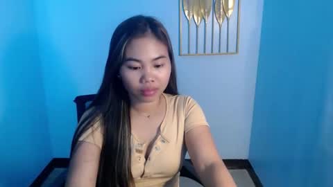 mey_queen online show from March 2026 04:05:02 AM