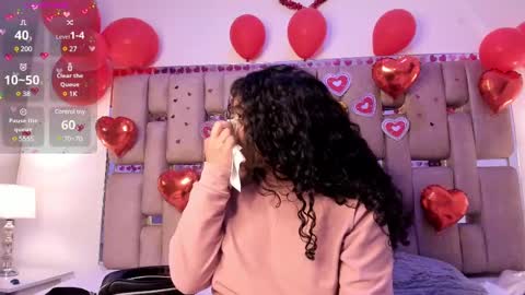 Mia online show from February 2025 10:24:02 AM