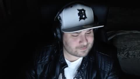 Snapshot of mi_vida21 chatting on February 2026 05:24:01 PM just ask online show from February 2026 05:24:01 PM