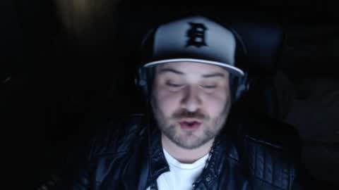 Snapshot of mi_vida21 chatting on April 2026 05:33:01 PM just ask online show from April 2026 05:33:01 PM