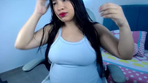 mia18_queen online show from December 2024 12:19:01 PM