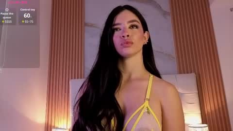 mia online show from July 2026 10:05:01 PM