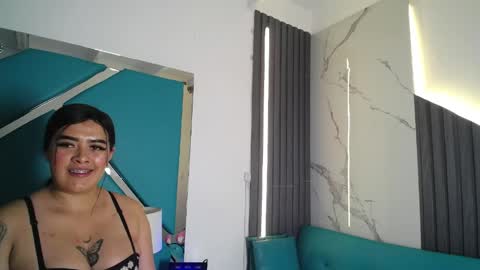 Mia  online show from May 2026 05:34:02 PM