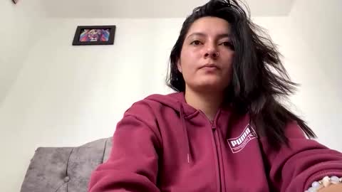 Snapshot of mia__robertss chatting on November 2025 06:57:01 PM Mia online show from November 2025 06:57:01 PM
