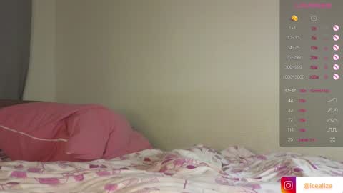 Snapshot of mia_angel_xx chatting on January 2025 04:06:01 PM Mia  online show from January 2025 04:06:01 PM