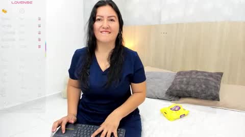 Mia Aristizabal online show from February 2026 11:41:01 AM