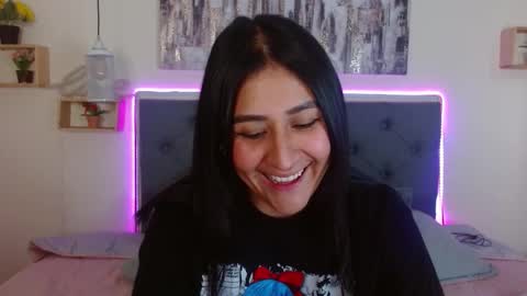 M I A  A Y R A online show from October 2025 03:10:02 PM