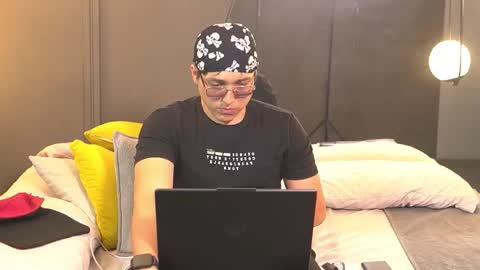 Belmont and Mia online show from March 2026 06:46:01 PM