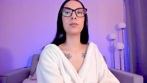 Sarah Luna online show from March 2026 11:49:02 AM