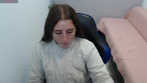 Mia online show from February 2026 01:59:01 PM