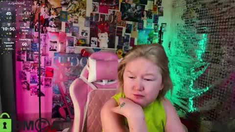 Mia online show from February 2026 02:44:01 AM