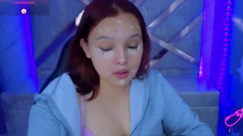 Mia online show from May 2026 01:06:01 PM