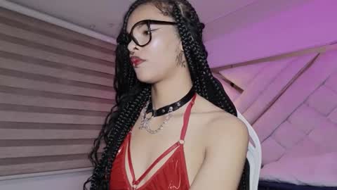 Mia online show from March 2026 02:59:01 AM