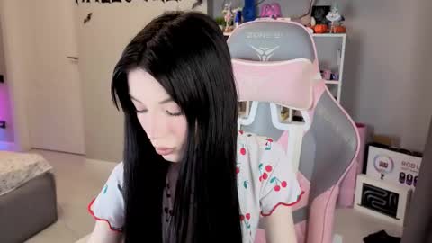 Snapshot of mia_gothh chatting on November 2025 03:16:02 PM MIA HELP ME REACH 100 LIKES online show from November 2025 03:16:02 PM