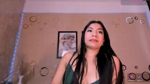 Mia online show from July 2026 01:15:02 PM