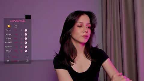 Mia online show from September 2025 04:50:01 PM