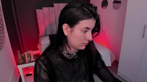 Snapshot of mia_jagger chatting on May 2026 07:22:02 PM Val online show from May 2026 07:22:02 PM