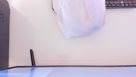 Snapshot of mia_jonnees chatting on October 2025 12:02:02 PM online show from October 2025 12:02:02 PM