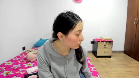 Snapshot of mia_kanee chatting on January 2025 04:06:01 AM mia kaneee online show from January 2025 04:06:01 AM